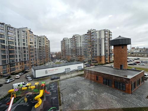 квартира за адресою Домбровського вул., 3б, к.4-7