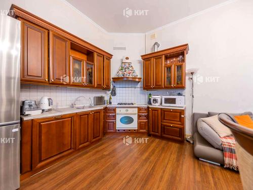 квартира за адресою Ярослава Мудрого вул. (Петровського), 33