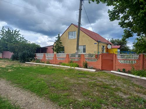 дом по адресу пгт. Новопокровка, Сонячна