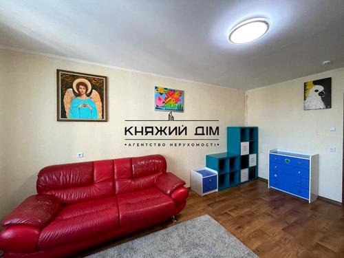 квартира по адресу Академика Глушкова просп., 9-Є