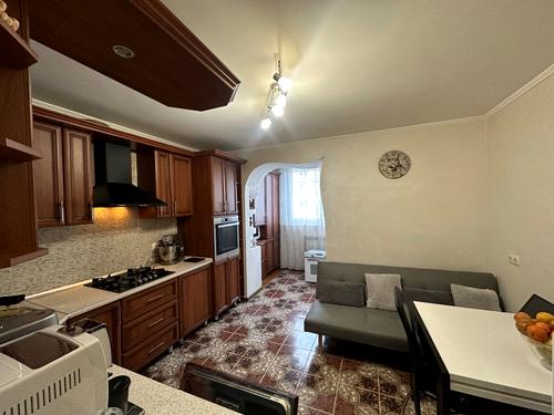квартира за адресою Крайна вул., 1