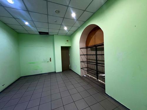 комерційна за адресою Смілянська вул., 103