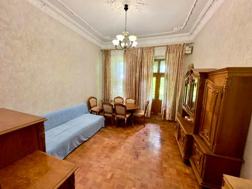 квартира за адресою Базарна вул., 21
