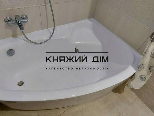 квартира за адресою Регенераторна вул., 4