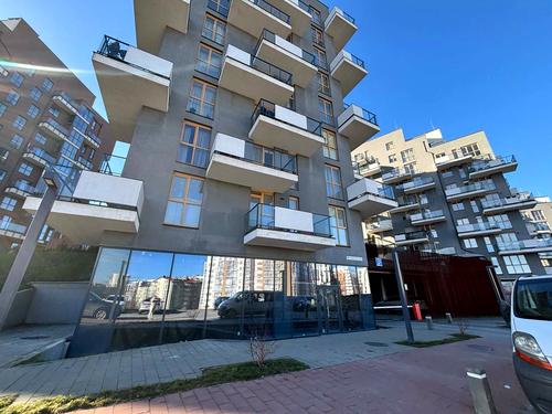 комерційна за адресою Малоголосківська вул., 28