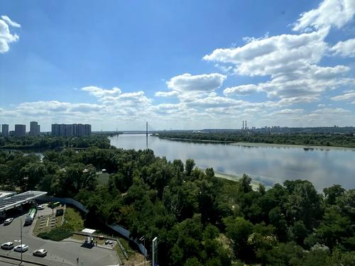 квартира за адресою Дніпровська набережна вул., 17-К