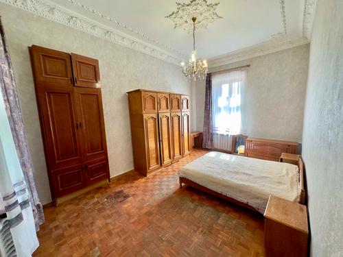 квартира за адресою Базарна вул., 21