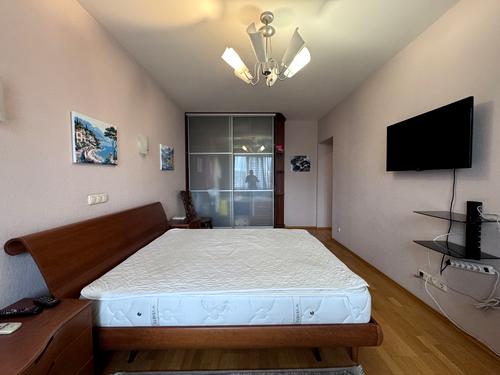 квартира по адресу Киев, Старонаводницкая ул., 8