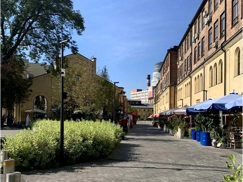 комерційна за адресою Князів Острозьких вул. (Московська), 8