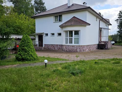 будинок за адресою Озерна