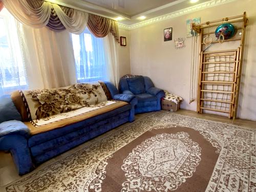 будинок за адресою Центральна вул.