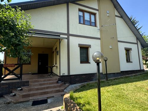 будинок за адресою Мельника