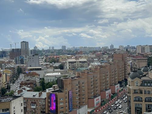 квартира за адресою Кропивницького вул., 8