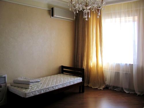 квартира за адресою В'ячеслава Чорновола вул., 25