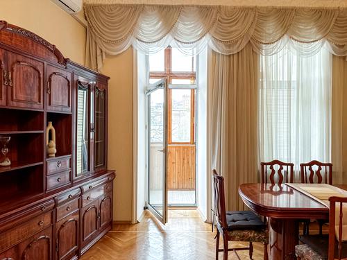 квартира за адресою Івана Драча вул., 6