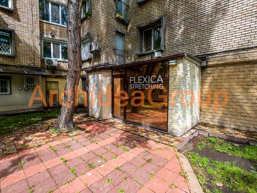 комерційна за адресою Саксаганського, 45