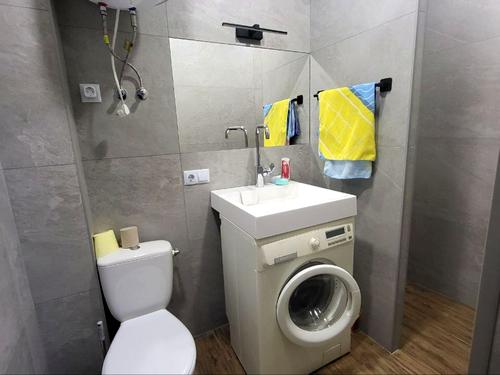 квартира за адресою Повітряна вул., 66