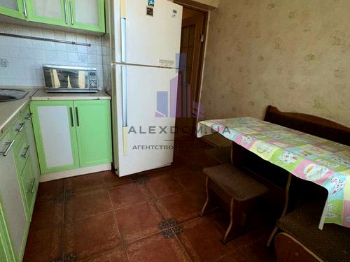 квартира за адресою Перемоги просп., 18