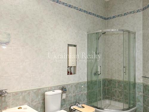 квартира за адресою Богдана Хмельницького вул., 32