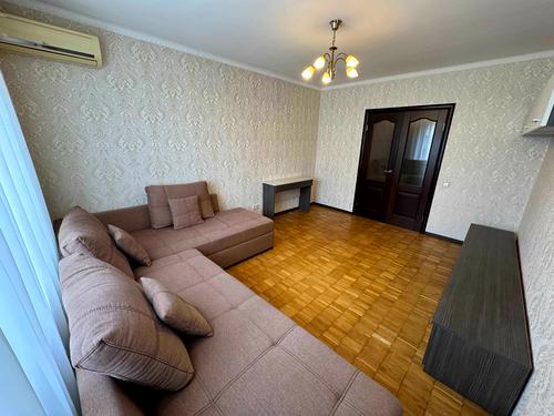 квартира за адресою Автозаводська вул., 81