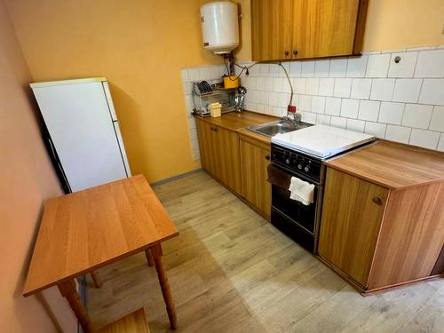 квартира за адресою Козацька вул., 28б