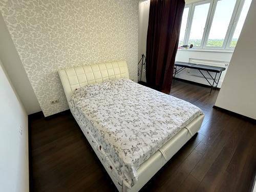 квартира за адресою Академіка Глушкова просп., 9-В