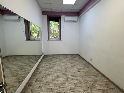 комерційна за адресою Саксаганського, 45