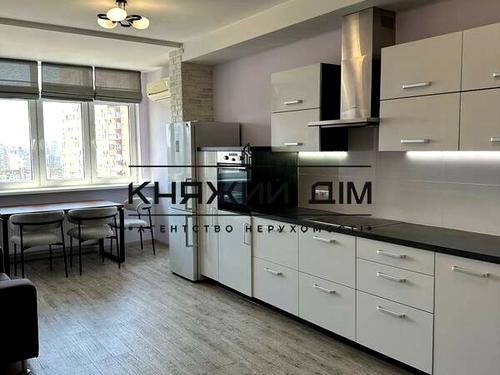 квартира за адресою Київ, Драгоманова вул., 40-Е