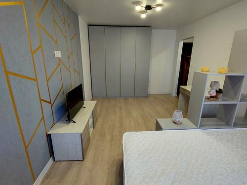 квартира за адресою Тролейбусна вул., 5