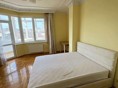 квартира за адресою Авраама Лінкольна вул. (), 6