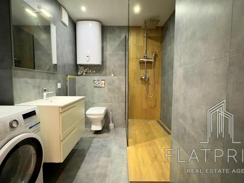 квартира за адресою Регенераторна вул., 4 к11