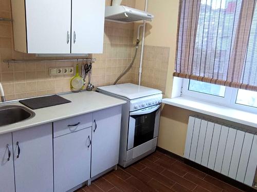 квартира по адресу Героев Днепра ул., 3