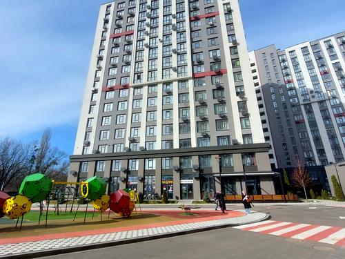квартира за адресою Любомира Гузара просп. (Космонавта Комарова), 15а
