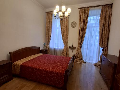 квартира за адресою Терещенківська вул., 13