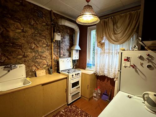 квартира за адресою Космонавтів вул., 14б