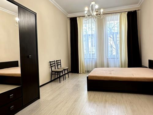 квартира по адресу Садовского ул., 8