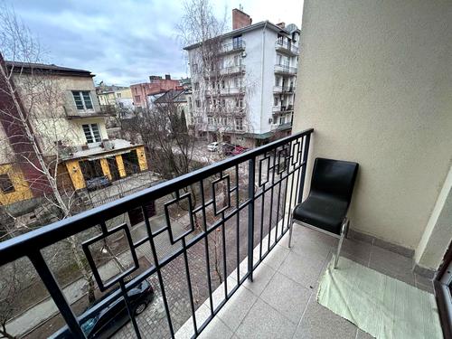 квартира по адресу Івана Карпинця вул., 9а