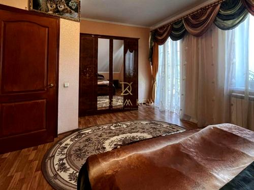 будинок за адресою Центральна вул., 11