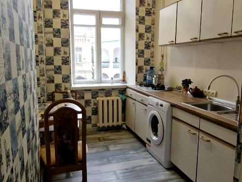 квартира за адресою Хорива вул., 15