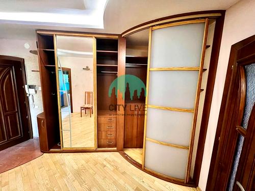 квартира по адресу Карпатської Січі ул., 8