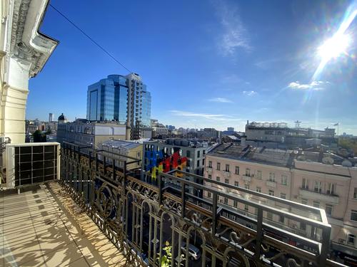 квартира за адресою Богдана Хмельницького вул., 32