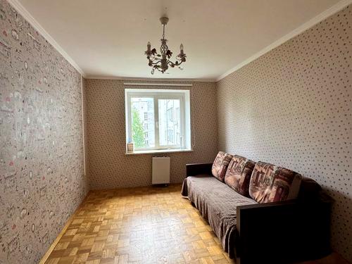 квартира за адресою Івасюка вул., 21