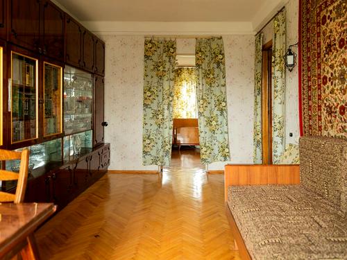 квартира за адресою Ореста Левицького вул. (Академіка Курчатова), 8