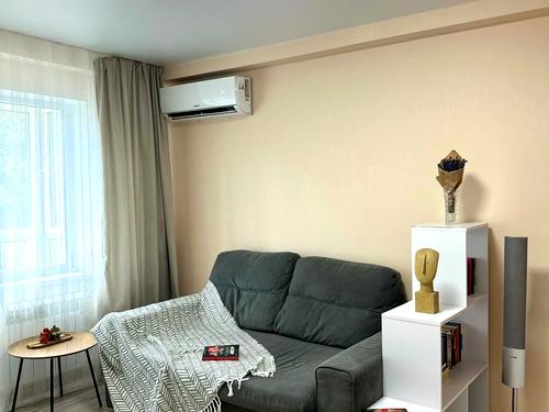квартира за адресою Академіка Корольова вул., 10-В