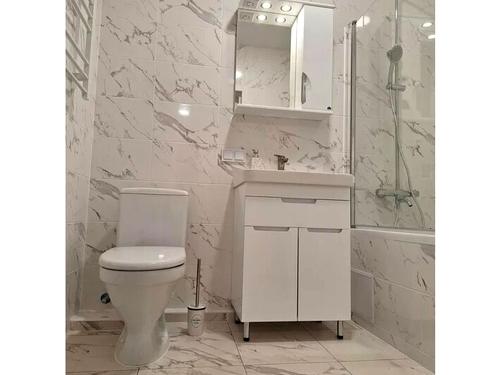 квартира за адресою Генерала Грекова вул., 4