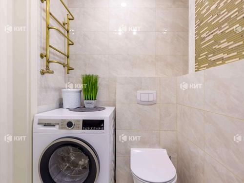 квартира за адресою Конституції пл., 20