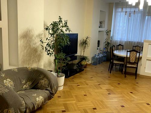 квартира по адресу Левка Лукʼяненка ул. (Василия Жуковского), 21-А