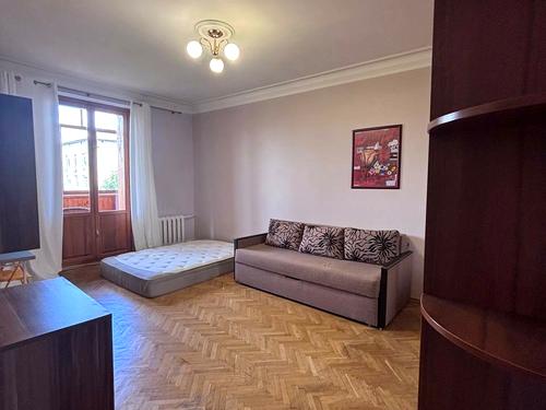 квартира за адресою Київ, Волоська вул., 42