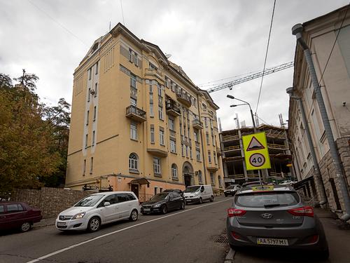 коммерческая по адресу Круглоуниверситетская ул., 7