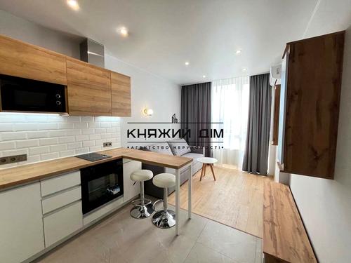 квартира за адресою Дніпровська набережна вул., 17В